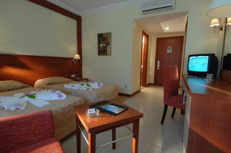 Otel Crystal Paraiso Verde Antalya